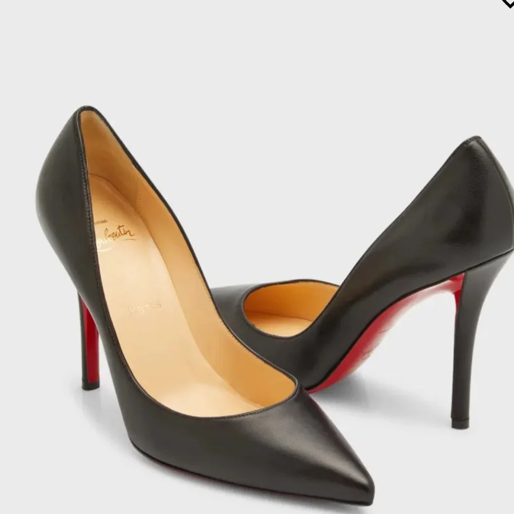 Christian Louboutin Leather Pumps
Dust bag and box included - Picture 1 of 5